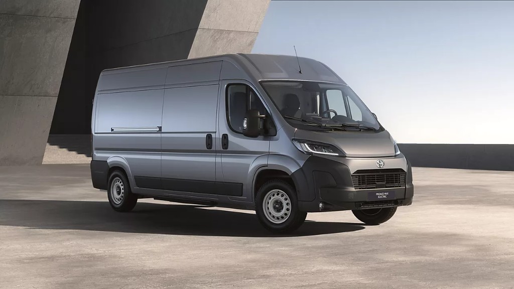 Arbetsfordon med professionell fordonsdekor – referens för komplett profilering.